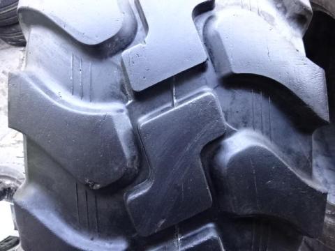 405/70 R18 Galaxy Multi Tough R4 Használt Gumiabroncs 405/70 R18 Galaxy Multi Tough R4 Használt Gumiabroncs