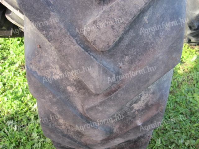 13.6 R36 GoodYear Sure Grip Használt Gumiabroncs