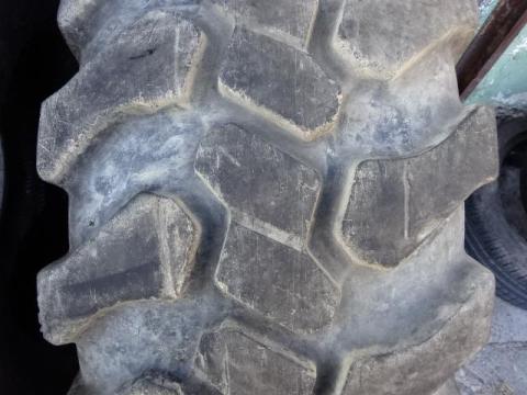 405/70 R20 LingLong Storng Max LR400 Használt Gumiabroncs