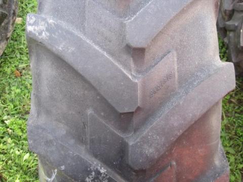 13.6 R24 Michelin Agribib XM25P Használt Gumiabroncs