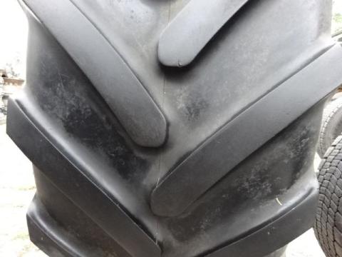 650/65 R32 Michelin Multibib 1580 Használt Gumiabroncs 650/65 R32 Michelin Multibib 1580 Használt Gumiabroncs