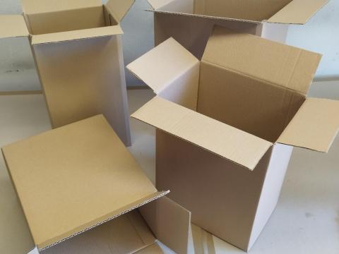 Boros dobozok, boros szállító, hullámkarton dobozok