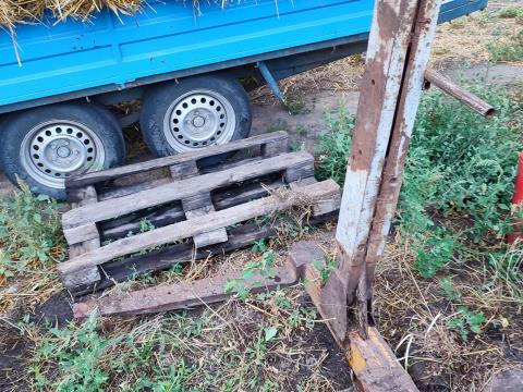 Daru villa, markoló kotró gépre eladó Daru villa, markoló kotró gépre eladó