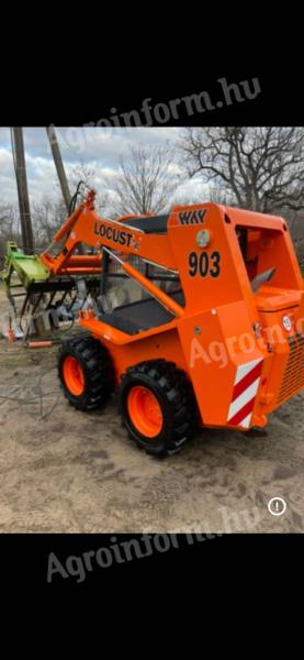 Locust 903