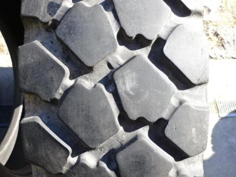 9.00 R16 Michelin XZL Használt Gumiabroncs