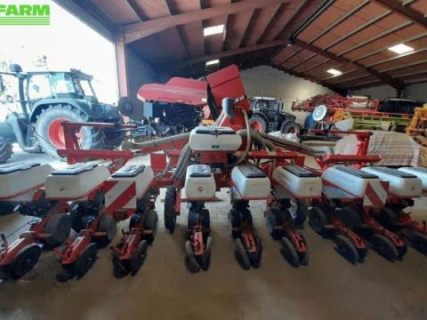 Kuhn Maxima 2 szemenkénti vetőgép – 8 soros Kuhn Maxima 2 szemenkénti vetőgép – 8 soros