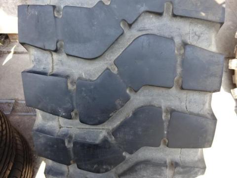 14.00 R20 Pirelli PS22 Használt Gumiabroncs