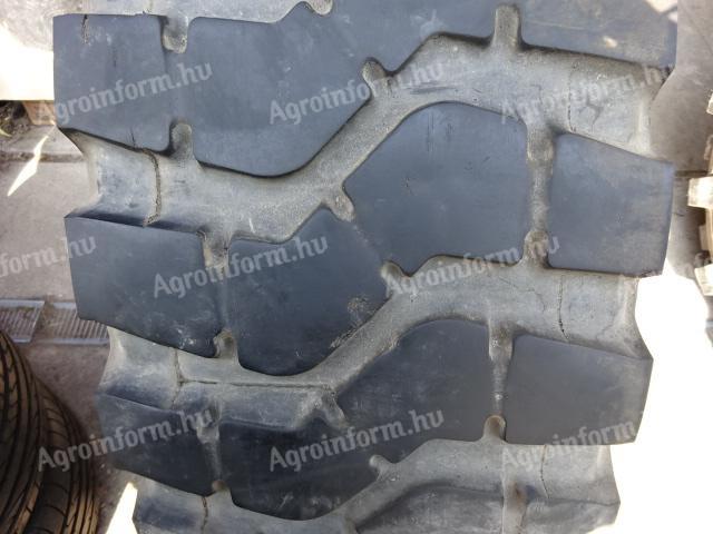 14.00 R20 Pirelli PS22 Használt Gumiabroncs