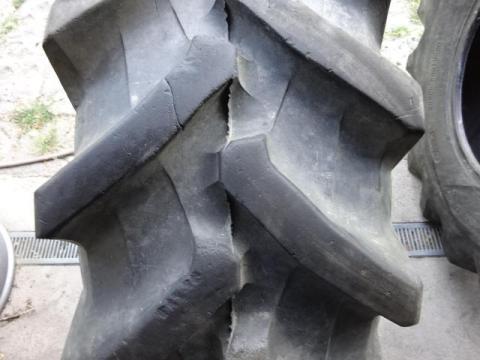 380/70 R20 Pirelli TM700 Használt Gumiabroncs