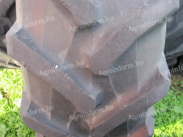 420/70 R30 Pirelli TM700 Használt Gumiabroncs