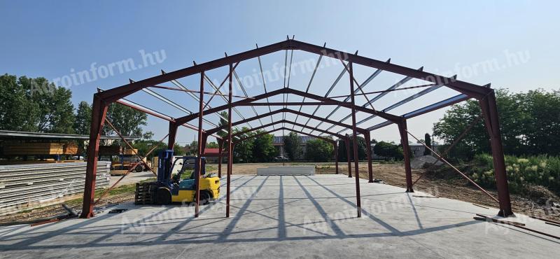 18 x 30 x 4,5 m új acélszerkezet csarnokhoz eladó