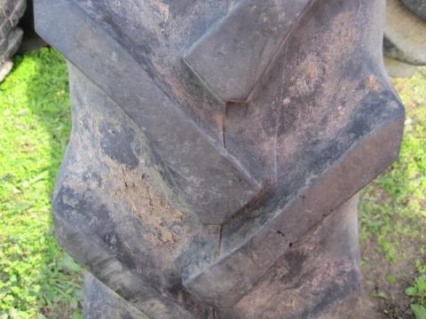 12.4/11 R32 Semperit AS Használt Gumiabroncs