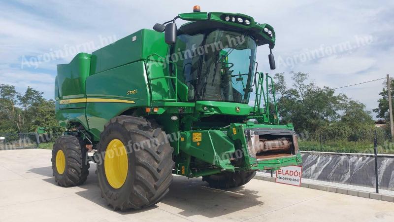 JOHN DEERE S770i