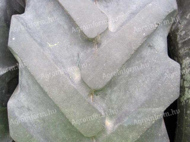 10.0/75 R16 Semperit Implement Használt Gumiabroncs