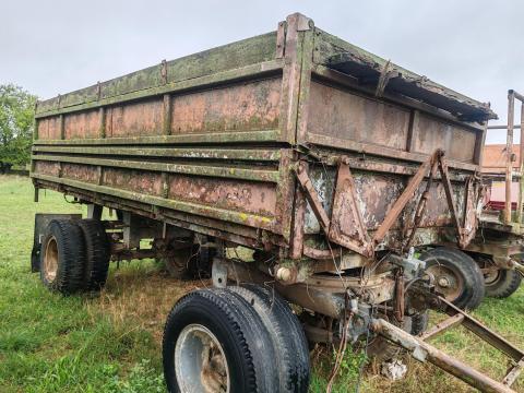 Eladó BSS 16.12 típusú pótkocsi