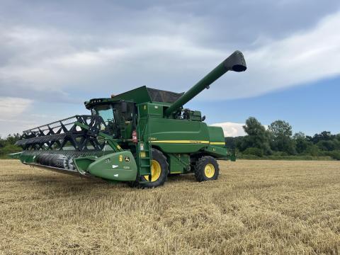 John deere t660 kombájn eladó John deere t660 kombájn eladó