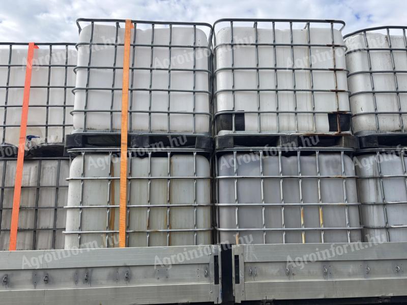 Eladó 1000 literes IBC tartály több darab, alsó csappal