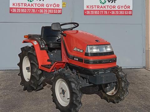 Kubota Aste A-14 összkerékhajtású, háromhengeres, 14 lóerős japán kistraktor Kubota Aste A-14 összkerékhajtású, háromhengeres, 14 lóerős japán kistraktor