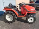 Kubota Aste A-14 összkerékhajtású, háromhengeres, 14 lóerős japán kistraktor