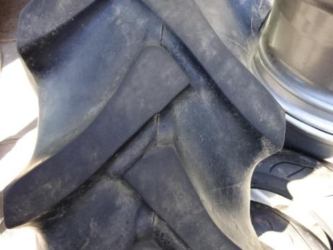 12.4 R28 Vredestein Tractor Transport Használt Gumiabroncs 12.4 R28 Vredestein Tractor Transport Használt Gumiabroncs