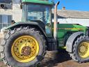 John Deere 8300
