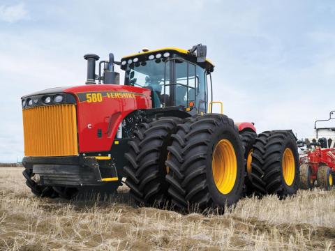 Versatile 4WD 530 törzscsuklós nagytraktor Versatile 4WD 530 törzscsuklós nagytraktor