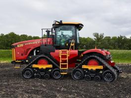 Versatile DeltaTrack 620 hevederes nagytraktor – egyszerűen erős, egyszerűen Versatile