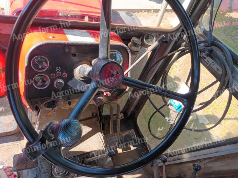 Massey Ferguson 595 eladó, 85 lóerős, 4 kerékmeghajtású traktor