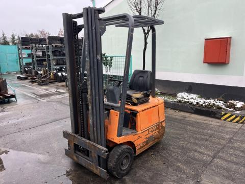 Használt STILL R50-10L elektromos targonca eladó V-4133 – 1000 kg teherbírás, 4,8 m emelési magasság Használt STILL R50-10L elektromos targonca eladó V-4133 – 1000 kg teherbírás, 4,8 m emelési magasság