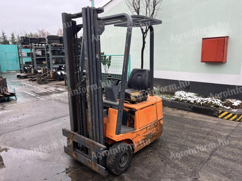 Használt STILL R50-10L elektromos targonca eladó V-4133  – 1000 kg teherbírás, 4,8 m emelési magasság
