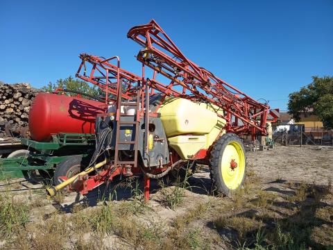 Kverneland RAU Spidotrain GVI 28-as vontatott permetező eladó