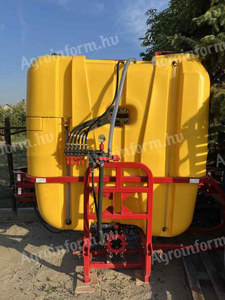 Szántóföldi permetező 1200 liter