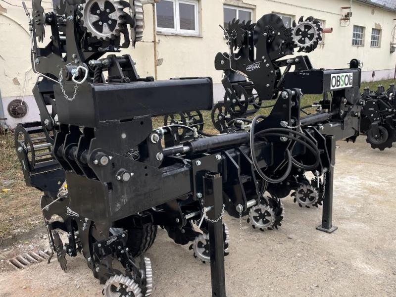 Yetter 2984 Strip Freshener, sávfrissítő, sávos magágykészítő, sávművelő Yetter 2984 Strip Freshener, sávfrissítő, sávos magágykészítő, sávművelő