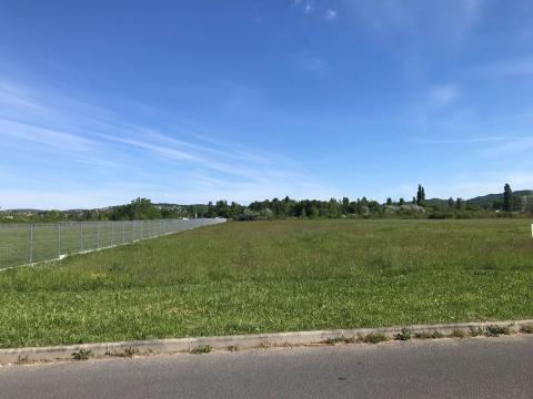 Keszthelyen 4 107 m²-es belterületi fejlesztési telek eladó Keszthelyen 4 107 m²-es belterületi fejlesztési telek eladó