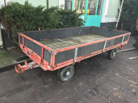 Utánfutók és pótkocsik széles választéka