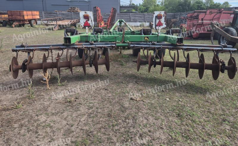 Eladó John Deere Disc Ripper 4 méter munkaszélességgel