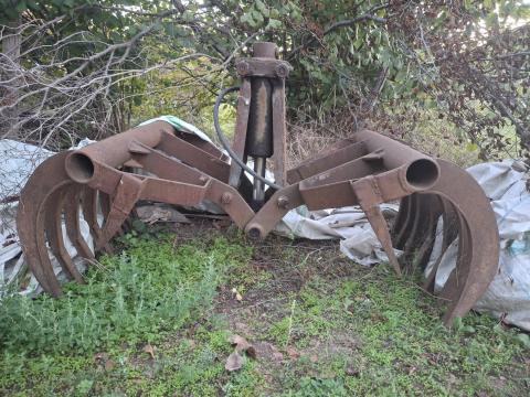 MTZ KCR trágya villa eladó MTZ KCR trágya villa eladó