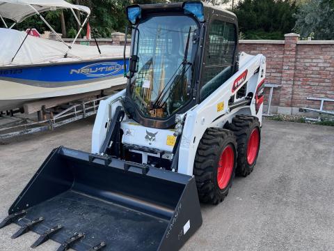Bobcat S450 homlokrakodó eladó – Új, klímás, joystick vezérlésű Bobcat S450 homlokrakodó eladó – Új, klímás, joystick vezérlésű
