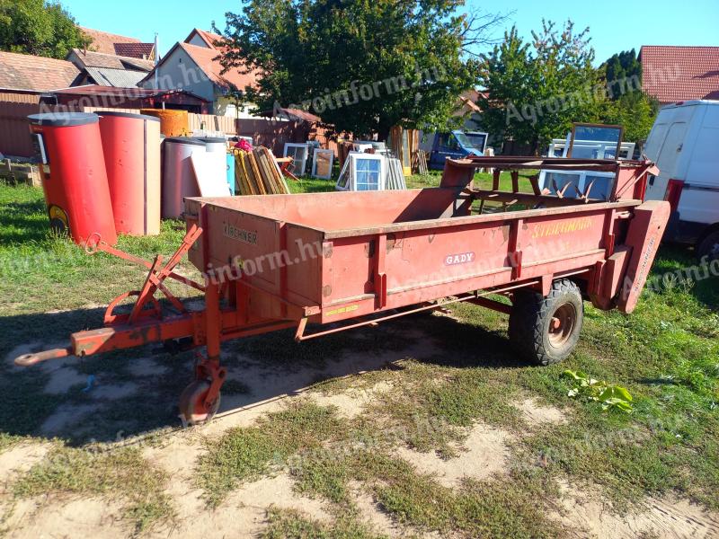Kirchner trágyaszóró 2,5 t