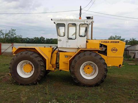 Rába Steiger 250 traktor eladó tartozékokkal Rába Steiger 250 traktor eladó tartozékokkal