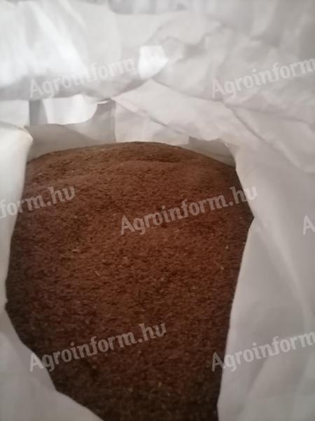 Eladó tisztított olajlenmag – 13 tonna, kisebb tételben is