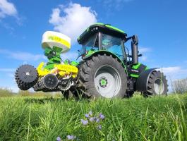 CFS - 4DISC pneumatikus aprómag vetőgép,  szórvavetőgép,  zöldítés,  takarónövény,  műtrágya