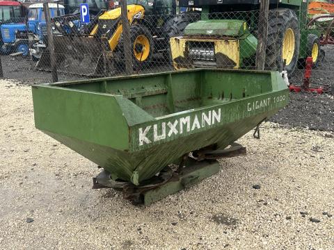 Kéttárcsás műtrágyaszóró