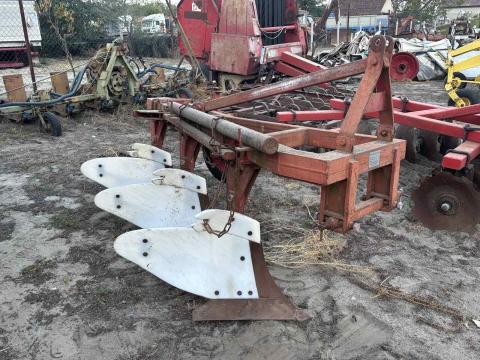 Csólyosi 3 fejes Ih eke Csólyosi 3 fejes Ih eke