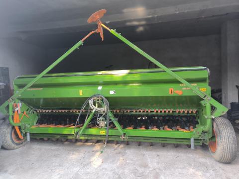 Amazone D9-40 ROTEC gabonavetőgép Amazone D9-40 ROTEC gabonavetőgép