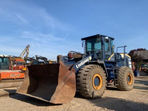 Cégünk eladásra kínálja LIUGONG CLG 877 típusú gépét