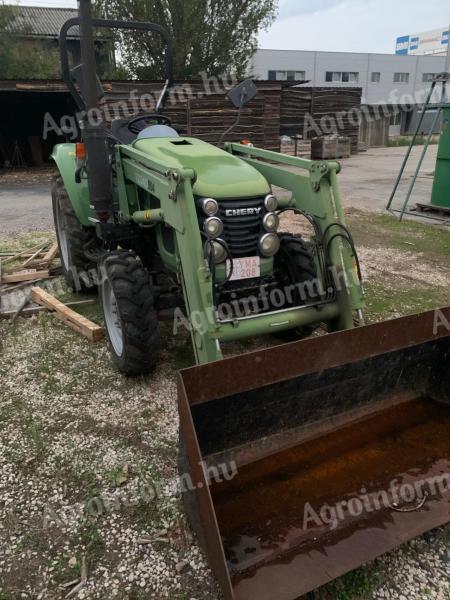 Chery RK 504A keveset használt, 50 LE homlokrakodós traktor eladó