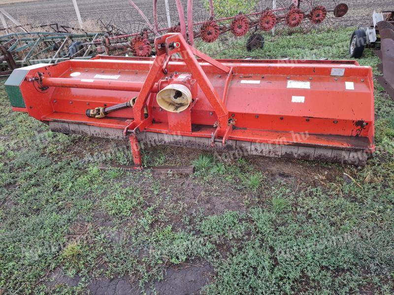 KB 3011 B szárzúzó eladó