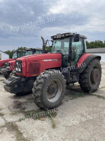 Massey Ferguson 8250 traktor eladó