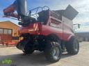 Case IH Axial-Flow 8240 kombájn,  1300 munkaórás,  Terra Flex hevederes,  10,5 méteres vágóasztallal
